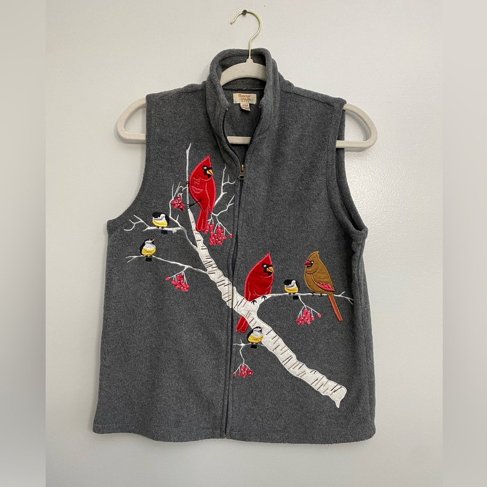 Embroidered Cardinal Fleece Vest‎